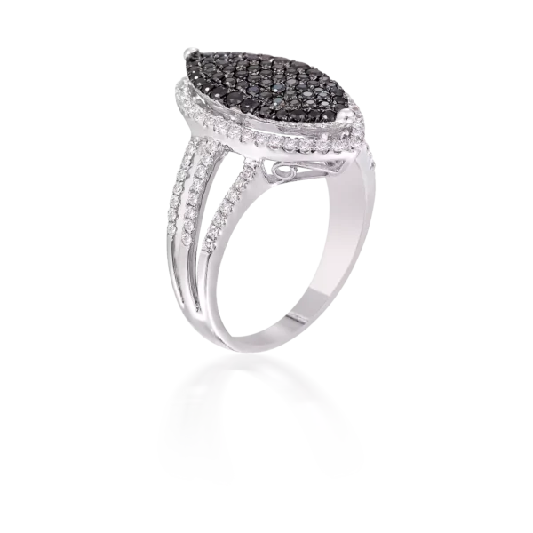 BLACK EYE RING