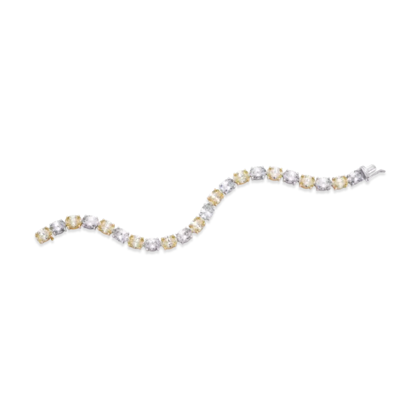 UBIQUITOUS OVAL BRACELET